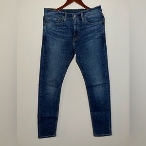 Levi’s 510 Skinny Jeans. Size 31x32. Color Medium wash.